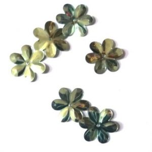 100 x 15mm Daisy Flowers  - Silver mint